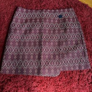 Loft cotton blend lined patterned skirt.